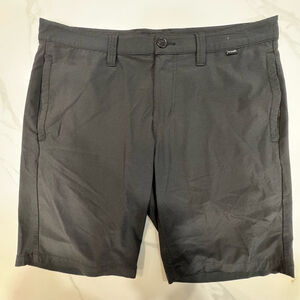 Travis Matthew Black Flat Front Performance Golf Mens Shorts Size 32 Nylon Blend